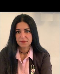 من الغرفة العلاجية إلى المسرح الرقمي: سؤال الأخلاق في زمن الظهور